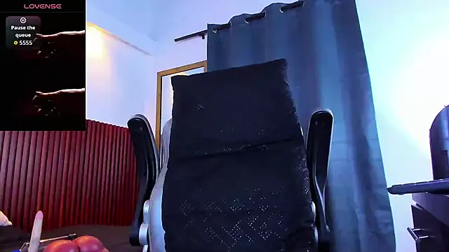 Snapshot of max_borman1 chatting on September 10, 2025, 12:38 pm max borman1 online show from September 10, 2025, 12:38 pm