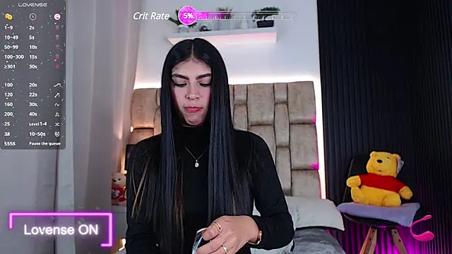 little sophie18 online show from February 5, 2025, 7:42 pm