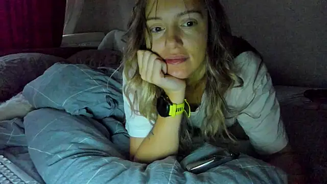 foxy blond online show from October 17, 2025, 12:14 am