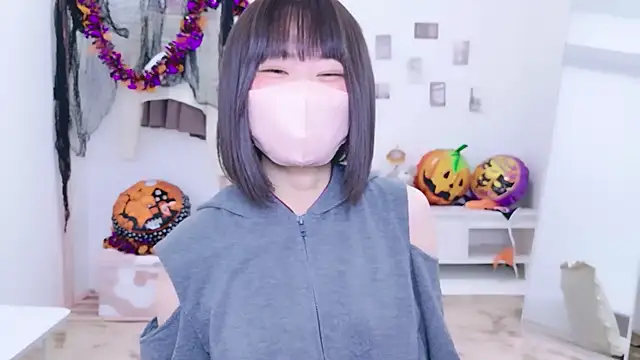 Im Yu-na online show from October 31, 2025, 11:11 am