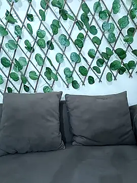 Snapshot of Bold-Cat chatting on October 3, 2025, 6:38 pm Bold-Cat online show from October 3, 2025, 6:38 pm