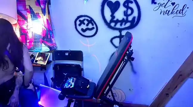 Snapshot of KRYZTALYNXXX chatting on January 1, 2025, 1:59 pm KRYZTALYNXXX online show from January 1, 2025, 1:59 pm