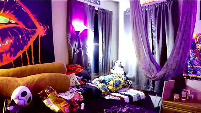 Snapshot of KRYZTALYNXXX chatting on February 20, 2025, 10:48 am KRYZTALYNXXX online show from February 20, 2025, 10:48 am