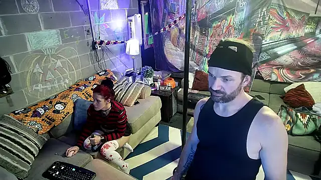 Snapshot of KRYZTALYNXXX chatting on October 23, 2025, 5:01 pm KRYZTALYNXXX online show from October 23, 2025, 5:01 pm