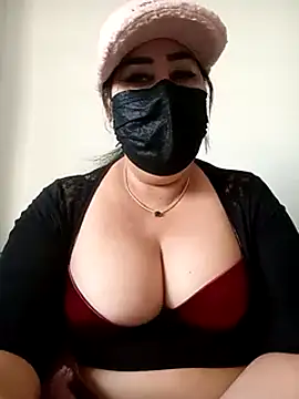 Snapshot of Jawahir-pretty-women chatting on December 19, 2024, 11:29 am Jawahir-pretty-women online show from December 19, 2024, 11:29 am