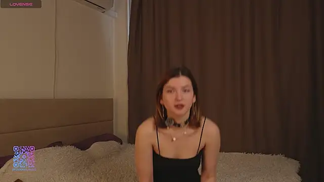 sarahUwU online show from March 9, 2026, 8:29 am