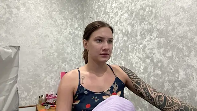 Snapshot of AnneBall chatting on December 21, 2024, 3:42 pm AnneBall online show from December 21, 2024, 3:42 pm