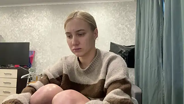 Snapshot of AnneBall chatting on January 11, 2025, 12:07 pm AnneBall online show from January 11, 2025, 12:07 pm