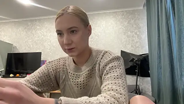 Snapshot of AnneBall chatting on January 15, 2025, 8:51 am AnneBall online show from January 15, 2025, 8:51 am