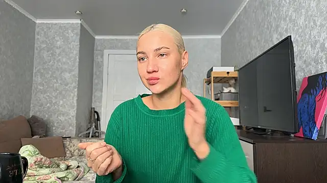 Snapshot of AnneBall chatting on February 5, 2026, 7:13 am AnneBall online show from February 5, 2026, 7:13 am