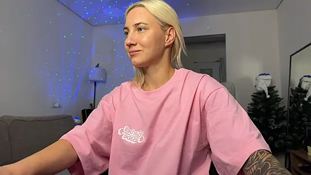 Snapshot of AnneBall chatting on February 20, 2026, 12:49 pm AnneBall online show from February 20, 2026, 12:49 pm