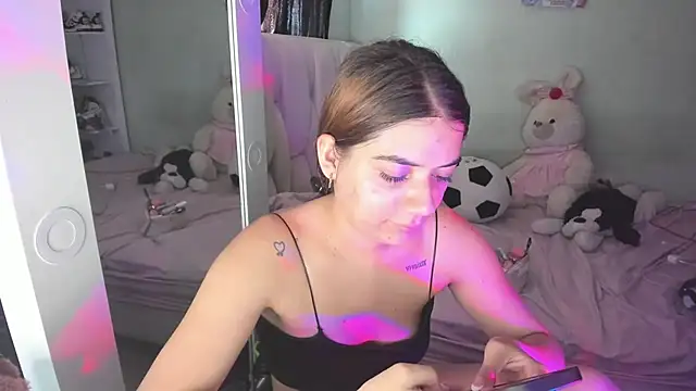 KittyKlum online show from March 13, 2026, 6:03 pm