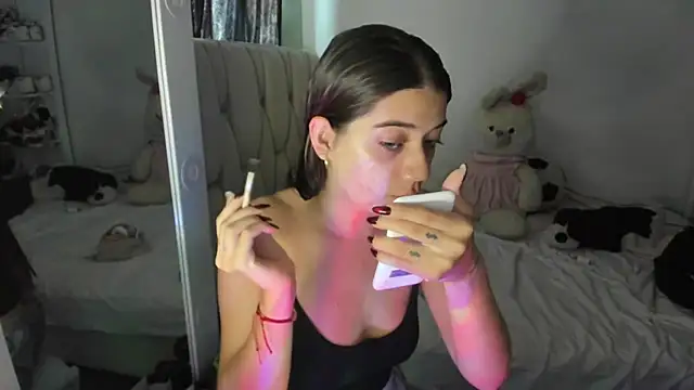 KittyKlum online show from June 30, 2026, 3:24 pm