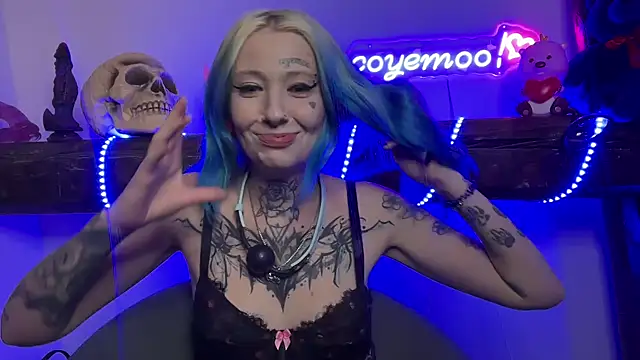 Snapshot of coyemoo chatting on February 20, 2025, 12:19 am coyemoo online show from February 20, 2025, 12:19 am