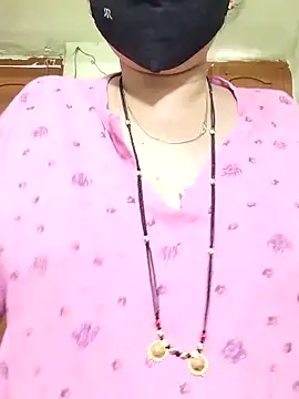 Snapshot of Kashish_18 chatting on May 18, 2026, 7:36 am Kashish 18 online show from May 18, 2026, 7:36 am