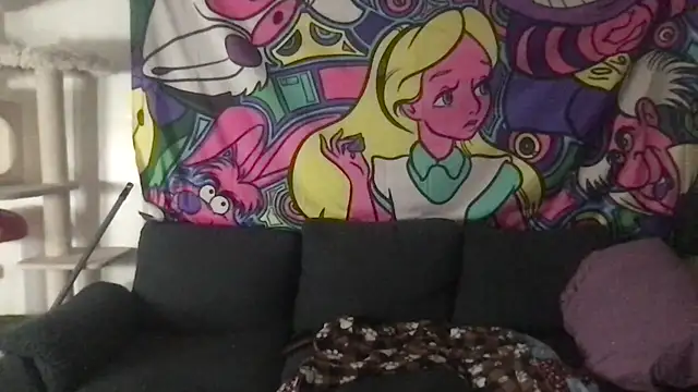 Snapshot of SpunCandy chatting on November 27, 2025, 9:55 am SpunCandy online show from November 27, 2025, 9:55 am