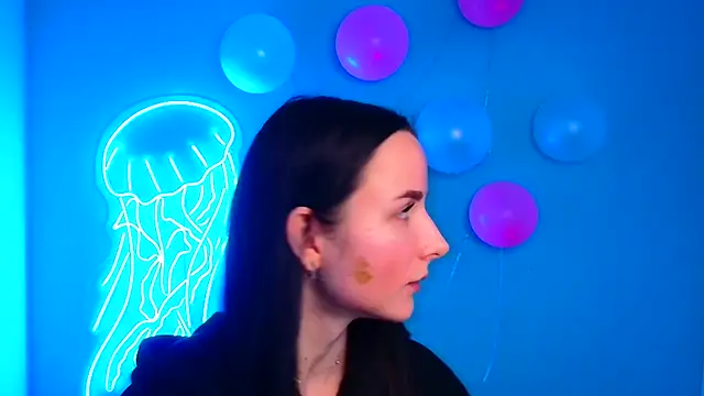 Eva Janee online show from February 11, 2025, 12:16 pm