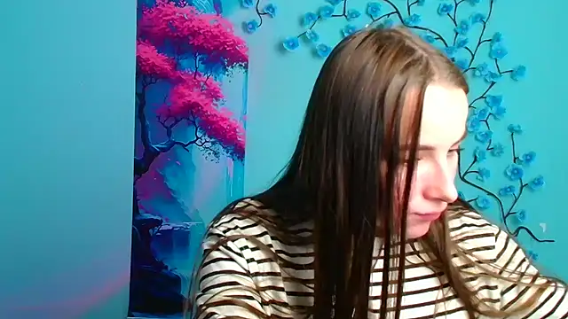 Eva Janee online show from November 6, 2025, 12:50 pm