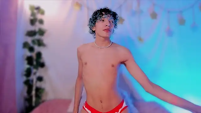 Snapshot of Im_Alejo chatting on September 23, 2025, 12:46 am Im Alejo online show from September 23, 2025, 12:46 am