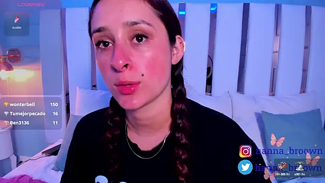 Snapshot of hannaa_brown chatting on December 19, 2024, 8:02 am hannaa brown online show from December 19, 2024, 8:02 am