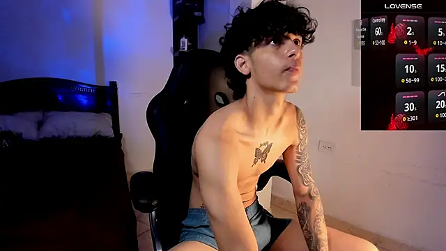 Snakebutterfly online show from March 6, 2025, 12:43 am