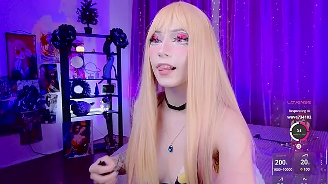 Snapshot of Carolina_Leep chatting on December 19, 2025, 2:35 pm Carolina Leep online show from December 19, 2025, 2:35 pm