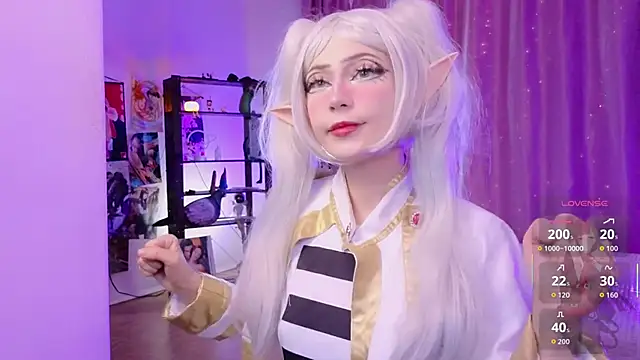 Snapshot of Carolina_Leep chatting on February 9, 2026, 2:21 pm Carolina Leep online show from February 9, 2026, 2:21 pm