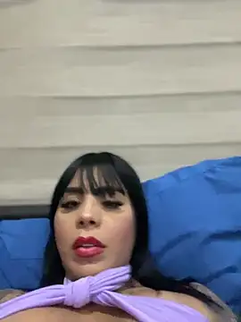 Tamyjenkins1 online show from May 4, 2026, 12:28 am