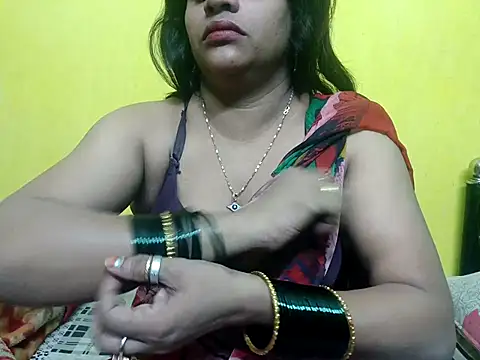 Snapshot of Sexyranibhabhi chatting on November 23, 2025, 2:33 am Sexyranibhabhi online show from November 23, 2025, 2:33 am