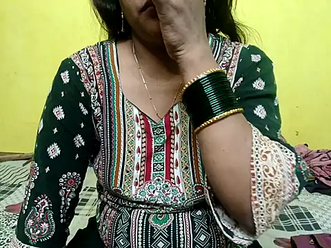 Snapshot of Sexyranibhabhi chatting on November 26, 2025, 3:07 am Sexyranibhabhi online show from November 26, 2025, 3:07 am