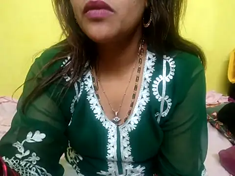 Snapshot of Sexyranibhabhi chatting on December 21, 2025, 2:57 pm Sexyranibhabhi online show from December 21, 2025, 2:57 pm