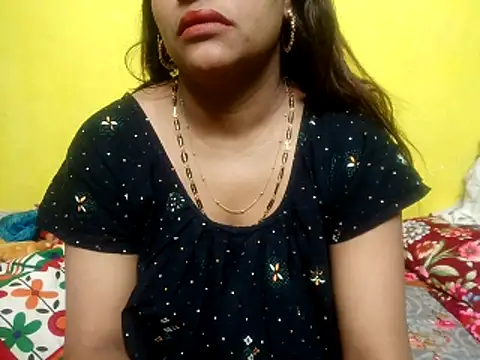 Snapshot of Sexyranibhabhi chatting on February 14, 2026, 2:30 am Sexyranibhabhi online show from February 14, 2026, 2:30 am