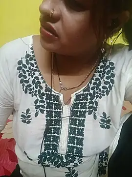 Snapshot of Sexyranibhabhi chatting on June 24, 2026, 3:55 pm Sexyranibhabhi online show from June 24, 2026, 3:55 pm