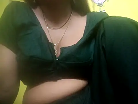 Snapshot of Sexyranibhabhi chatting on August 2, 2026, 4:16 pm Sexyranibhabhi online show from August 2, 2026, 4:16 pm