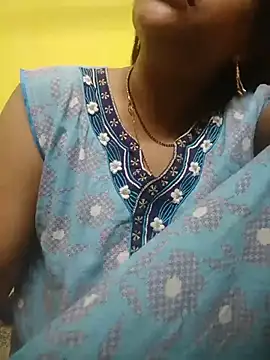 Snapshot of Sexyranibhabhi chatting on August 4, 2026, 2:15 am Sexyranibhabhi online show from August 4, 2026, 2:15 am