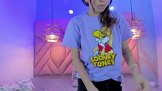 Snapshot of AngelaaCute_ chatting on March 9, 2025, 12:31 pm AngelaaCute online show from March 9, 2025, 12:31 pm