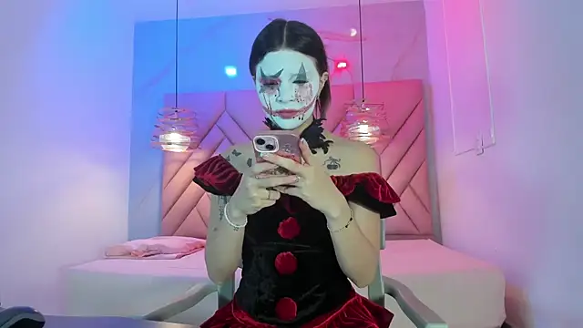 Snapshot of AngelaaCute_ chatting on October 31, 2025, 3:13 pm AngelaaCute online show from October 31, 2025, 3:13 pm