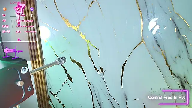 Lizz Tender online show from September 10, 2025, 12:49 pm