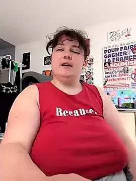 LadyRochester online show from April 22, 2026, 12:39 pm