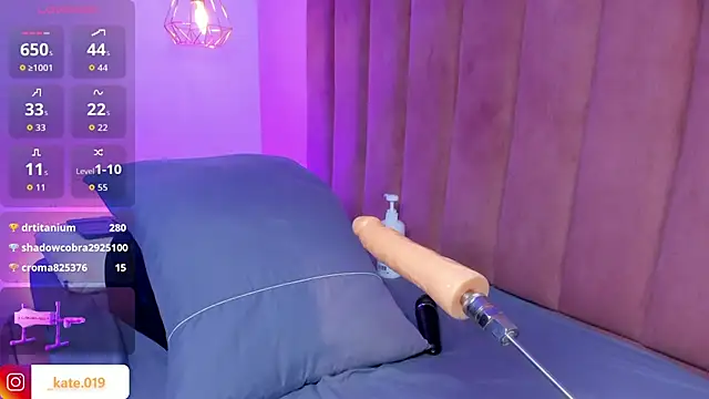 Snapshot of Kate_bale chatting on November 9, 2025, 2:59 pm Kate bale online show from November 9, 2025, 2:59 pm