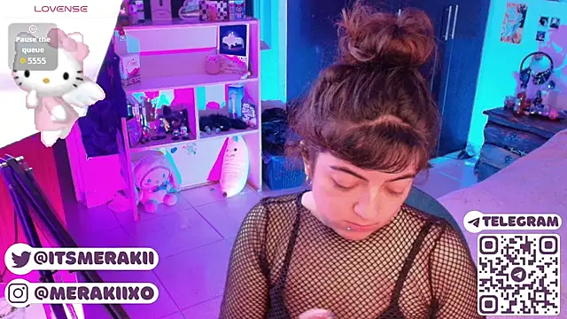 Snapshot of meraki_fraise chatting on May 10, 2026, 6:24 pm meraki fraise online show from May 10, 2026, 6:24 pm