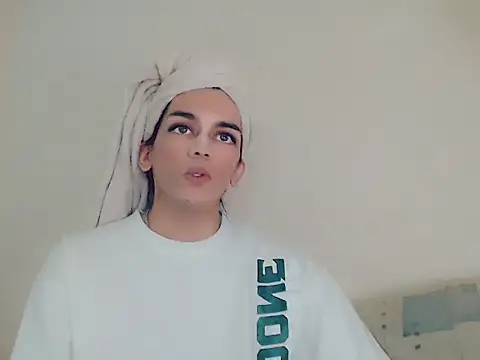 kimkardasha98 online show from February 25, 2026, 12:09 am