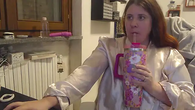 Snapshot of valerysexy chatting on November 12, 2025, 10:20 pm valerysexy online show from November 12, 2025, 10:20 pm