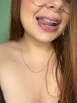 Snapshot of NatyOlson chatting on March 22, 2025, 7:42 pm NatyOlson online show from March 22, 2025, 7:42 pm