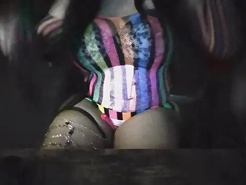 JulieJoe  online show from October 29, 2025, 4:31 pm