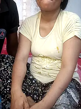 Snapshot of Desi_Best_Anal chatting on February 1, 2025, 8:08 am Desi Best Anal online show from February 1, 2025, 8:08 am