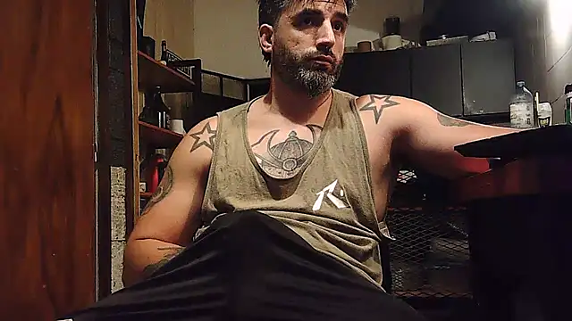 ozzypsico13 online show from March 3, 2025, 2:26 am