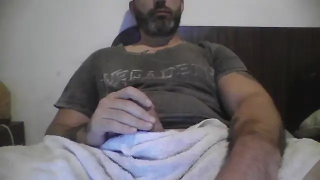 ozzypsico13 online show from May 1, 2026, 4:50 am