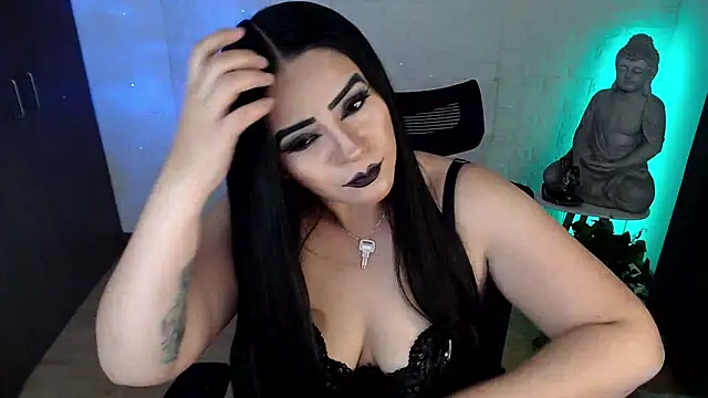 Snapshot of GODDESS_EVANS chatting on May 12, 2026, 11:46 pm GODDESS EVANS online show from May 12, 2026, 11:46 pm