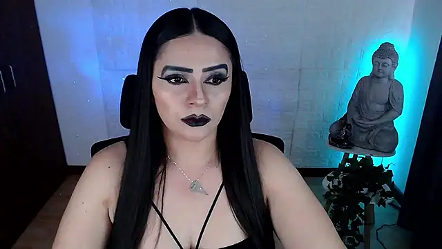 Snapshot of GODDESS_EVANS chatting on May 25, 2026, 9:32 pm GODDESS EVANS online show from May 25, 2026, 9:32 pm